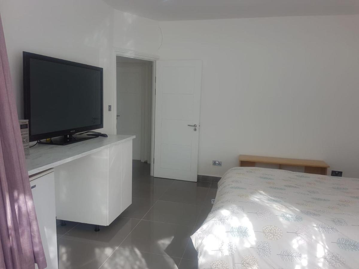 Stunning Double Room In Harrow Wembley - Khoob House Лондон Экстерьер фото